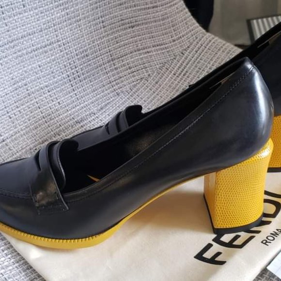 New FENDI Pumps Size 40.5 with dustbag Black & FENDI Yellow - Picture 2 of 7